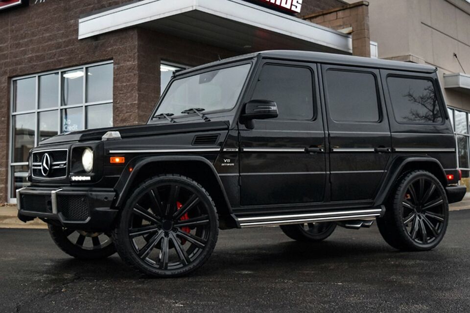 Mercedes G Class - G350 G550 G63 AMG Wheel Nut Covers / Lug Nut Covers - Black