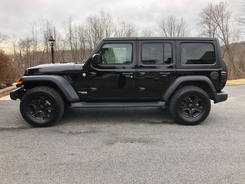 Lug Nut Covers for Jeep Wrangler JL (including 4XE, Willys) - Glossy Black